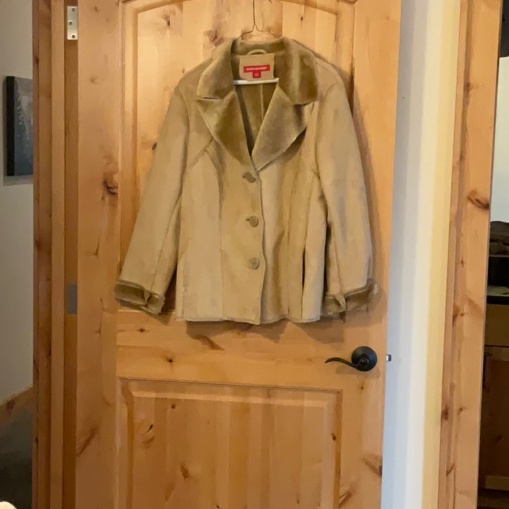 Ladies fur lined warm jacket size large